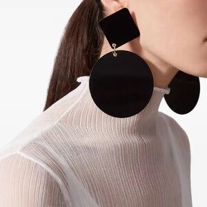 Carolina Herrera Oversized White Geometric Drop Earrings